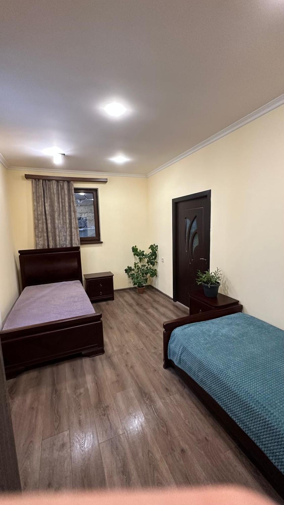 Rest & Relax Hotel Ереван Екстериор снимка