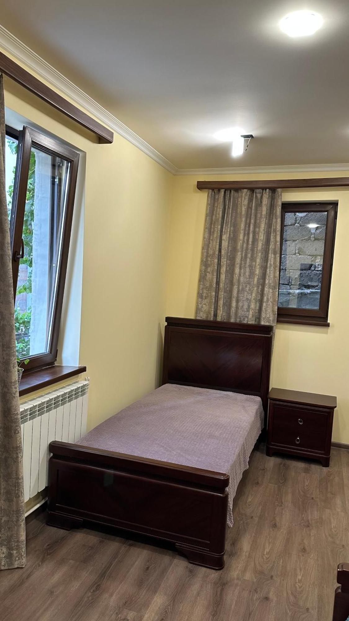 Rest & Relax Hotel Ереван Екстериор снимка